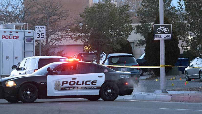 СМИ: В новогоднюю ночь в инцидентах со стрельбой в США погибли 10 человек - russian.rt.com - США - Техас - Филадельфия - Сент-Луис