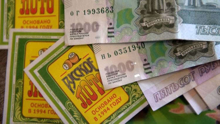 Миллион под елку: крымчанин выиграл в новогоднюю лотерею
