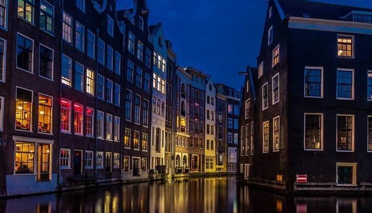 Нидерланды официально отказались от названия Голландия