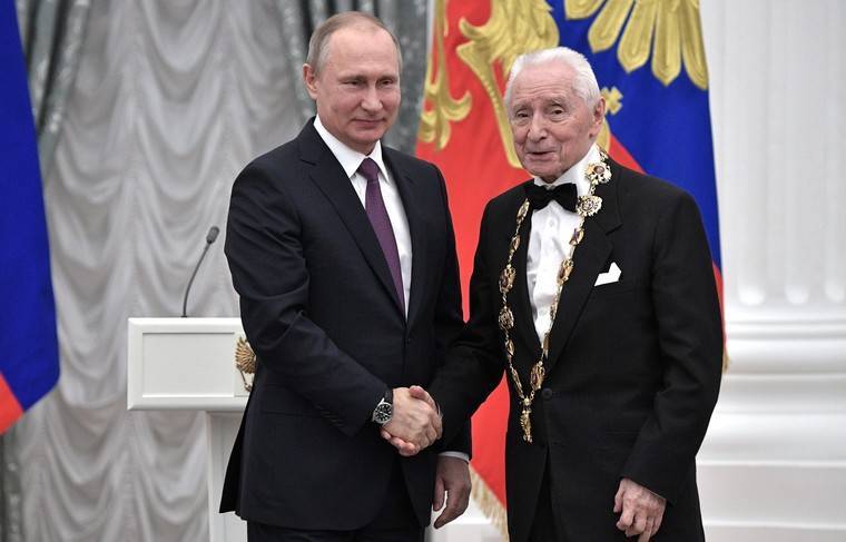 Путин поздравил балетмейстера Григоровича с 93-летием