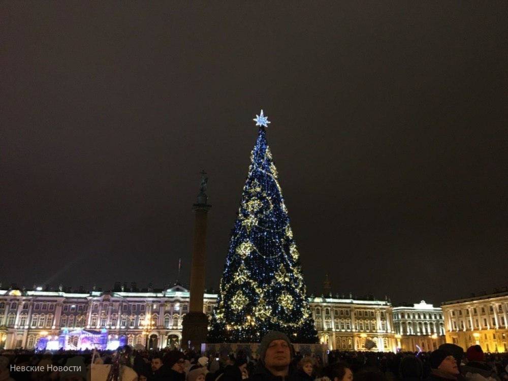 Число отметивших Новый год в центре Петербурга составило два миллиона человек