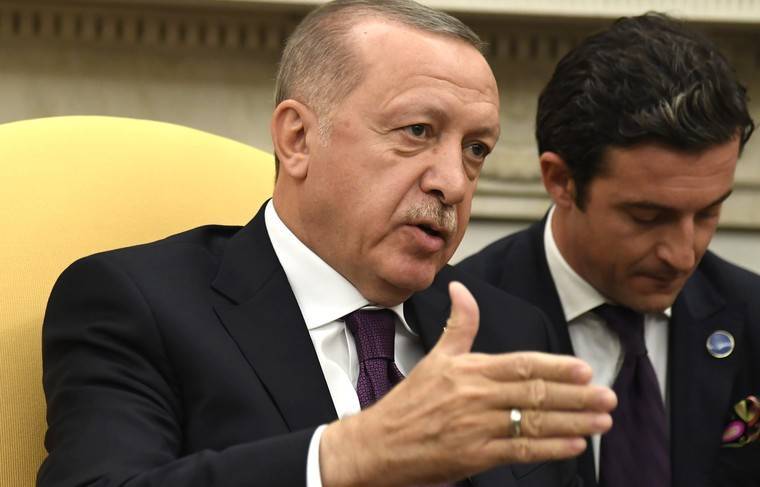 Эрдоган заявил о сотнях тысяч приближающихся к Турции сирийцев