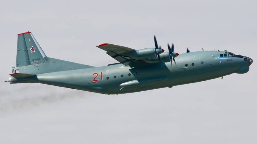 Самолет Ан-12 потерпел крушение в Судане, погибли 15 человек