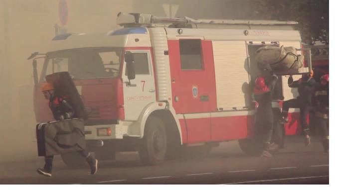 Ночью в Петродворцовом районе сгорели 14 строительных вагончиков