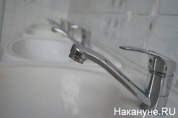 В Челябинске пробы ржавой воды, на которую жаловались жители, соответствовали гигиеническим нормативам