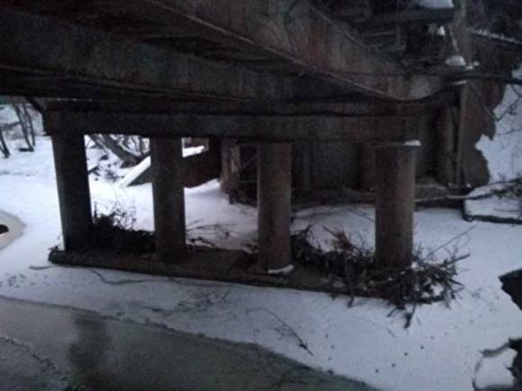 Прокуратура требует отремонтировать аварийный мост в Златоусте