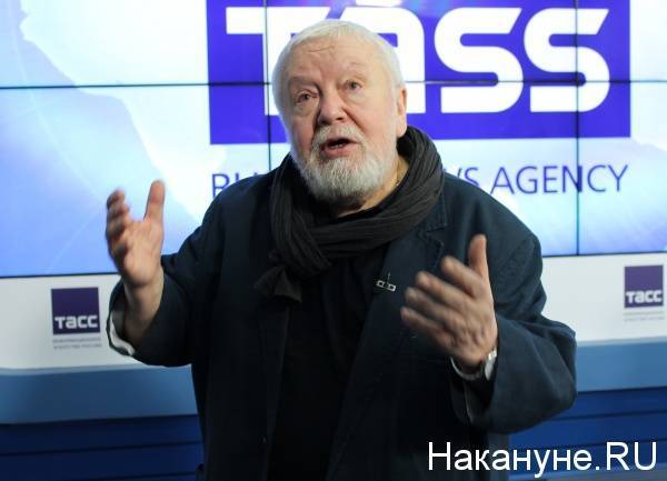 СМИ сообщили об ухудшении состояния режиссера Сергея Соловьева – его перевели в реанимацию
