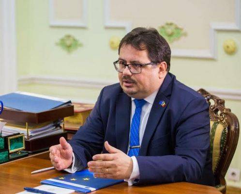 Евросоюз требует от Молдавии завершить расследование «кражи века»
