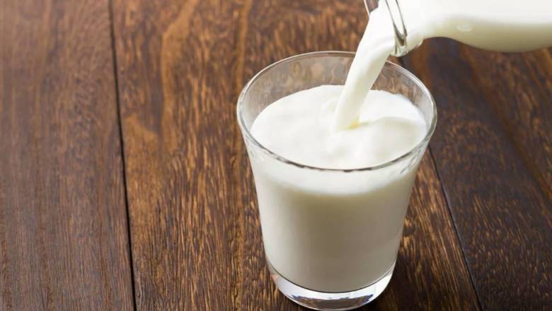 Эксперт рассказал об опасности коровьего и пользе растительного молока
