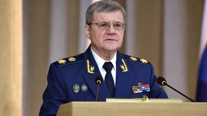 Генпрокурор России Юрий Чайка подал в отставку