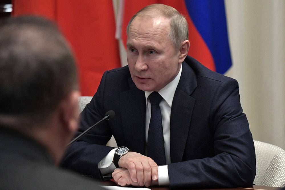 Путин внес в Госдуму проект закона об изменении Конституции