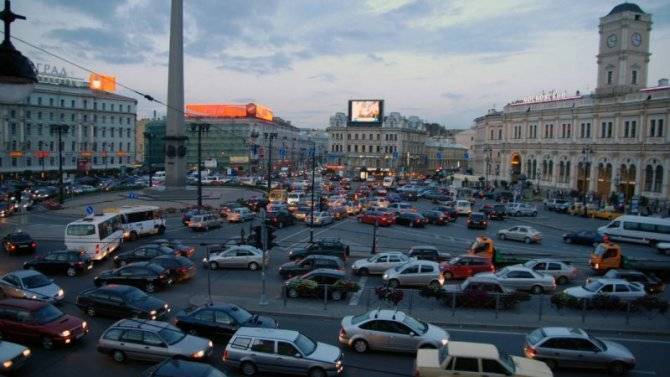 В Санкт-Петербурге предложили разгрузить центр города от автомобилей