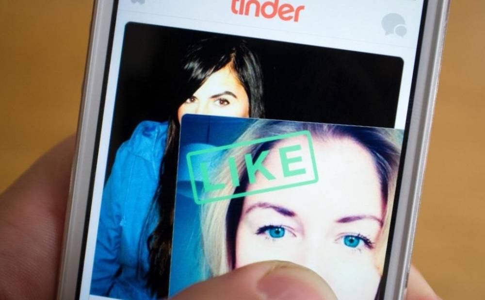 Из приложения Tinder мошенники украли более 70 тысяч фотографий девушек - readovka.news