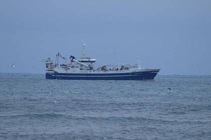 В Охотском море потерпел бедствие российский рыболовный траулер