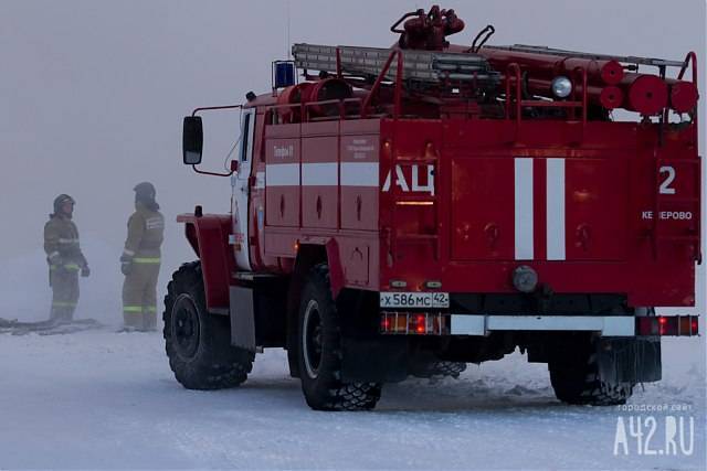 В Томской области при пожаре в жилом доме погибли 11 человек