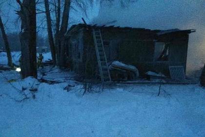 Число погибших в крупном пожаре в российском поселке выросло