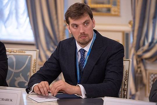 Несостоявшуюся отставку украинского премьера объяснили