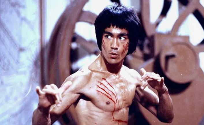 Брюс Ли против Конора Макгрегора: представим себе пионера боевых искусств в бою за чемпионский пояс (South China Morning Post, Гонконг)