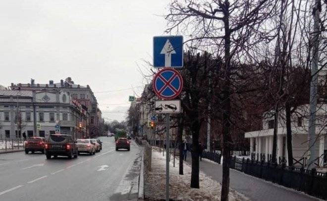 В Казани с начала года отремонтировали более 270 дорожных знаков