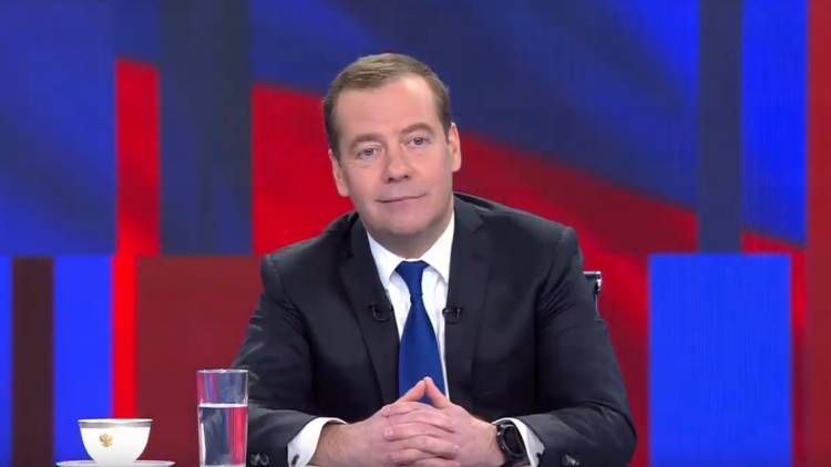 Медведев отписался от официального аккаунта правительства в Instagram