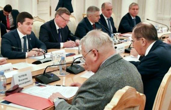 Губернатор Ямала Дмитрий Артюхов встретился с врио главы МИД Сергеем Лавровым