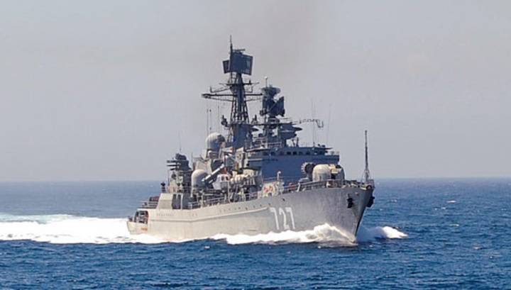 Моряки России и Японии провели антипиратские учения