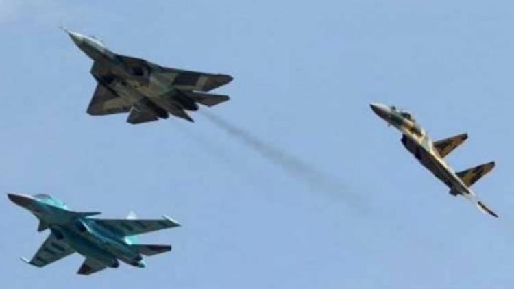 ВВС Сирии наносят удары по позициям террористов в Идлибе и Алеппо