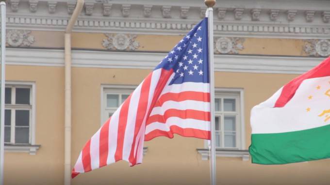 США намерены ограничить въезд в страну гражданам Белоруссии и Киргизии