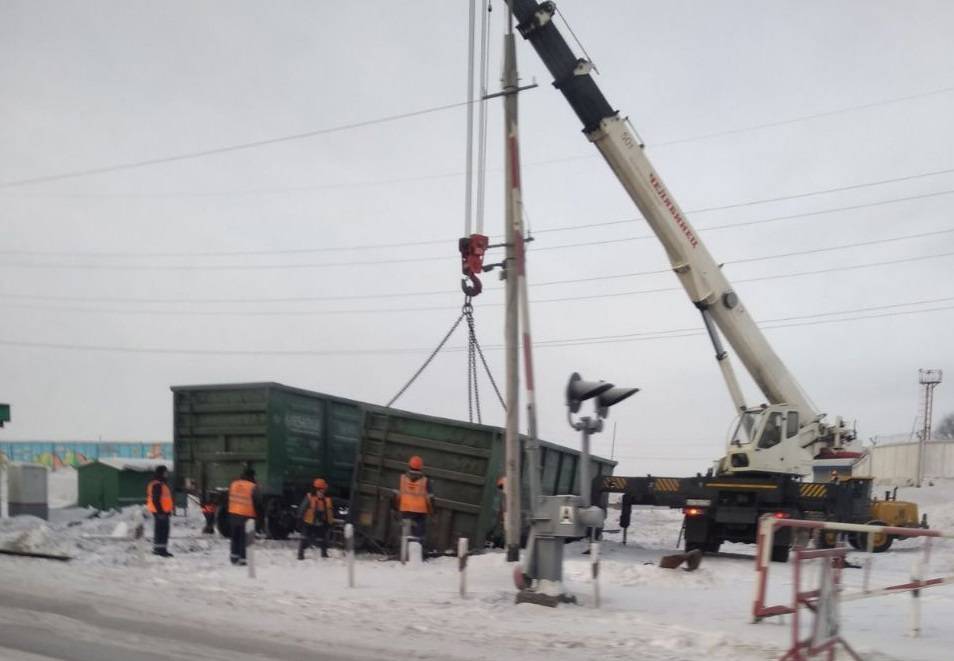 В РЖД прокомментировали ДТП с участием пассажирского автобуса и грузового поезда в Кузбассе