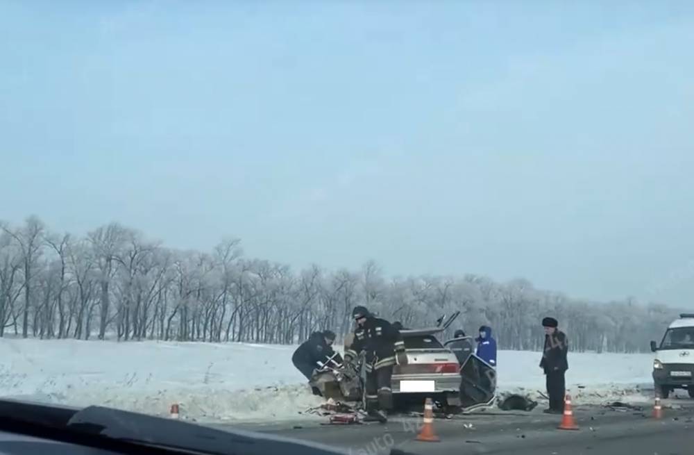 На кузбасской трассе произошло тройное ДТП, есть погибшие