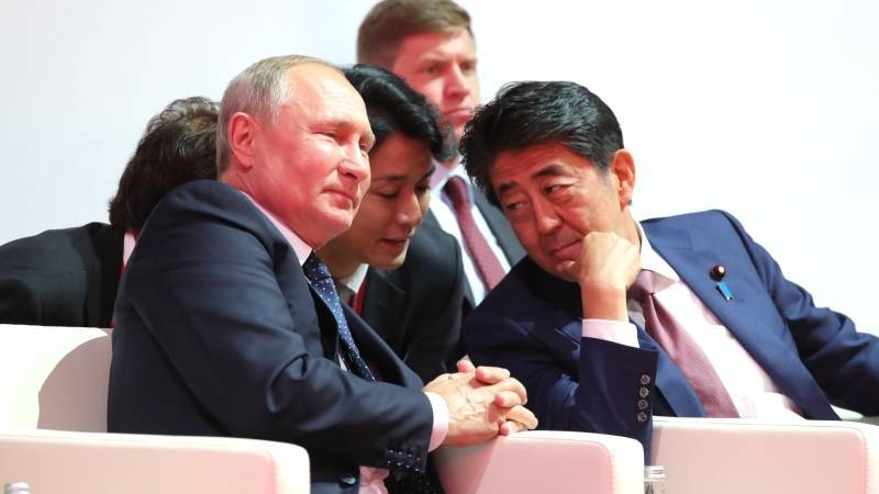 Абэ назвал развитие отношений Японии и России беспрецедентным