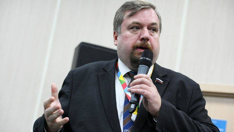 Депутат Морозов считает, что компетентность нового правительства покажет время