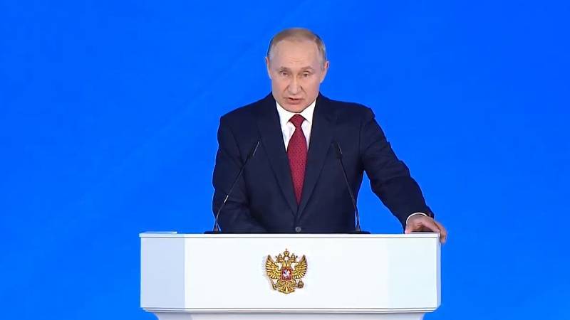 Путин заявил, что в потребительской корзине не хватает рыбы, мяса и овощей