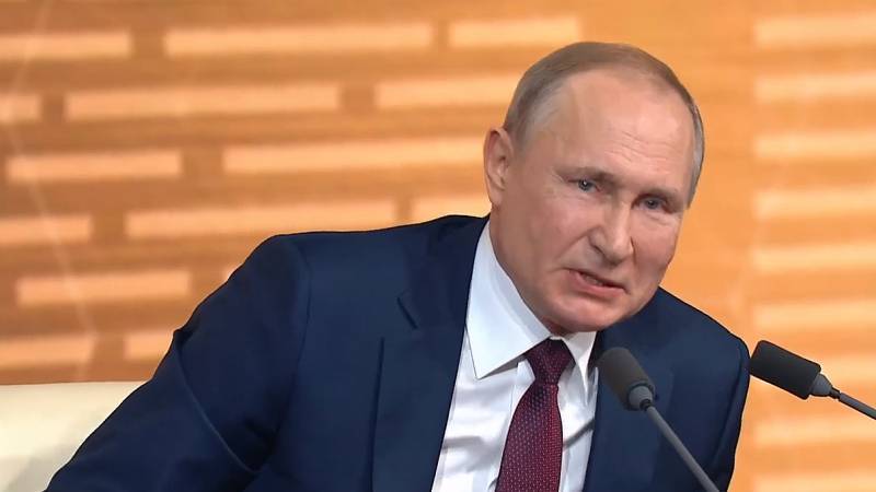 Путин назвал плачевным состояние первичного звена здравоохранения в России