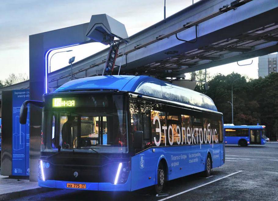 Москва получит еще 300 электробусов до конца года