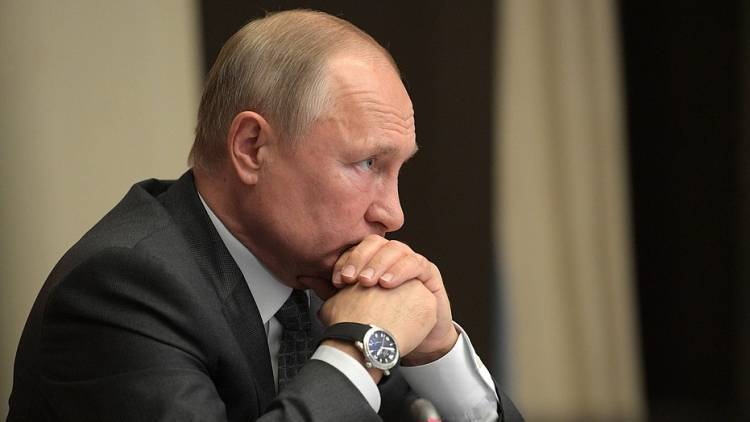 Путин обещал подумать над строительством «Великой Русской Стены»