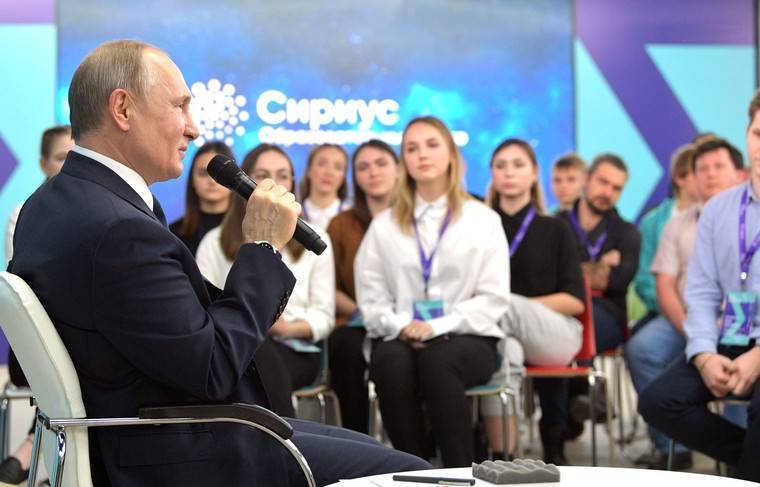 Путин: появление фигуры «министра-наставника» в РФ приведёт к двоевластию