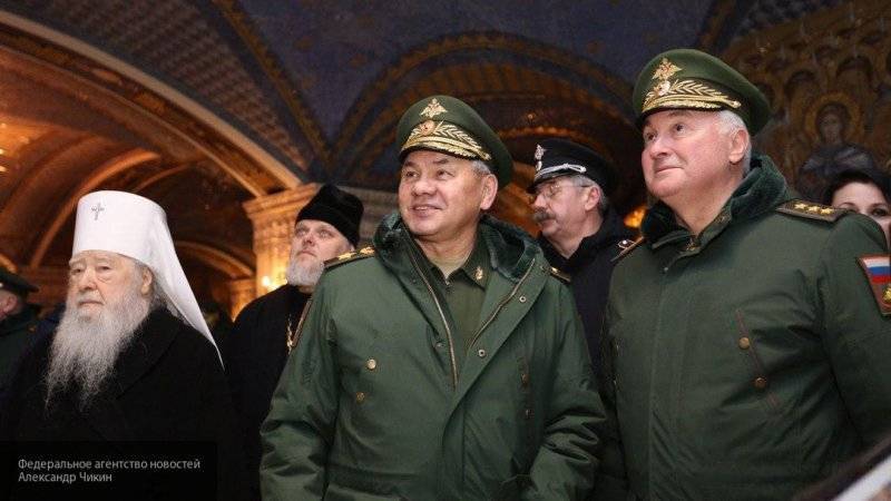 Шойгу посетил место строительства главного храма Вооруженных сил России