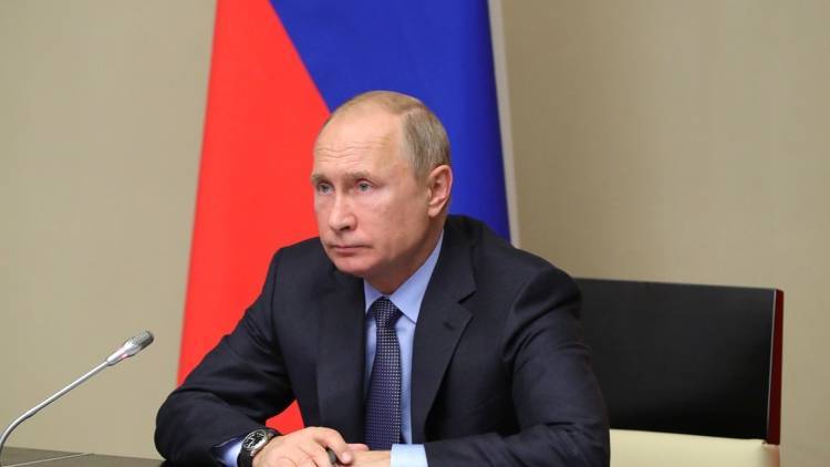 Путин призвал уделять больше внимания вузам в регионах