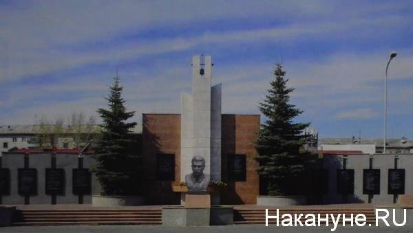 "Дети войны" и "Союз Советских офицеров" официально обратились к Шумкову с просьбой разрешить установку бюста Сталина в Кургане