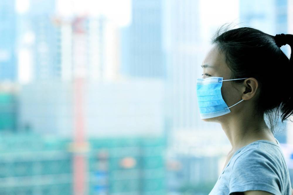 Китай полностью изолирует город Ухань, где началась эпидемия смертельного вируса