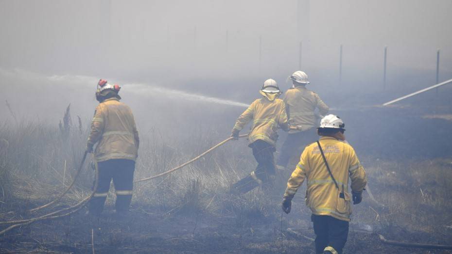 В Австралии потеряна связь с пожарным самолетом