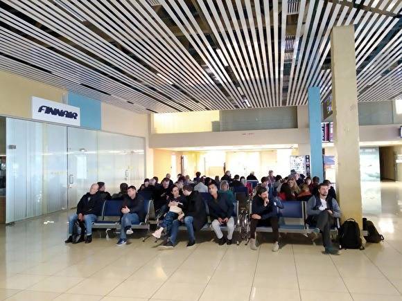 Рейс авиакомпании «Руслайн» из Томска в Екатеринбург задерживается на девять часов