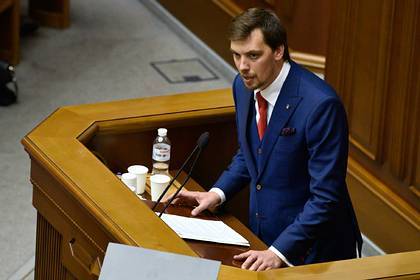 Подавший в отставку премьер Украины заявил о прекрасных отношениях с Зеленским