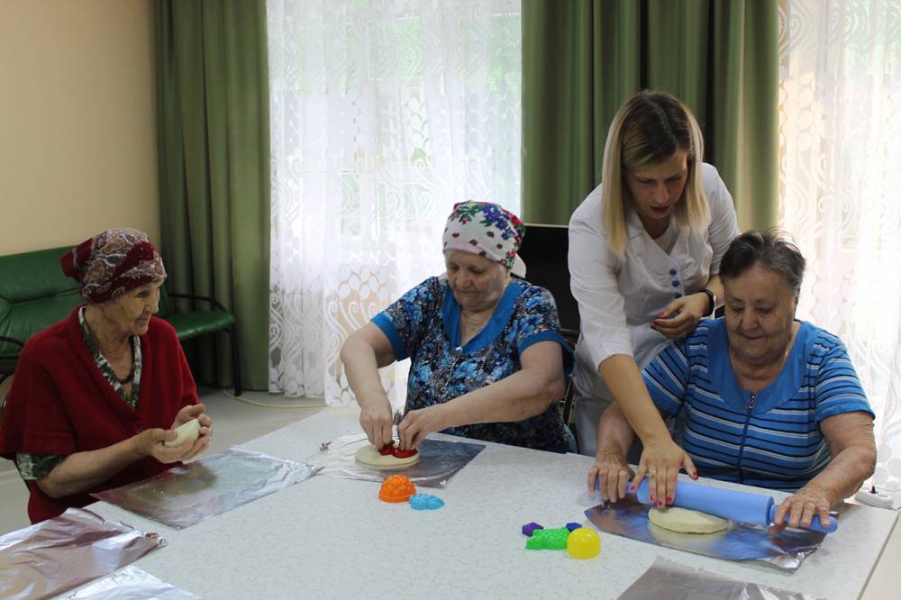 В Кузбассе частные медицинские клиники будут работать с пожилыми людьми по нацпроекту