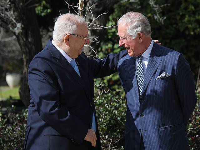 Принц Чарльз отказался пожать руку вице-президенту США - Cursorinfo: главные новости Израиля