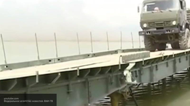 Инженеры РФ и Сирии закончили строительство моста через Евфрат