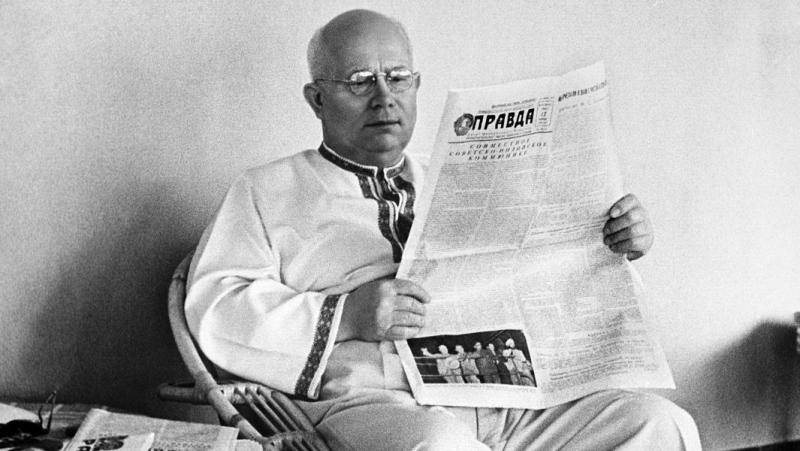 СССР развалили украинские националисты Хрущёв и Брежнев – киевский кандидат наук