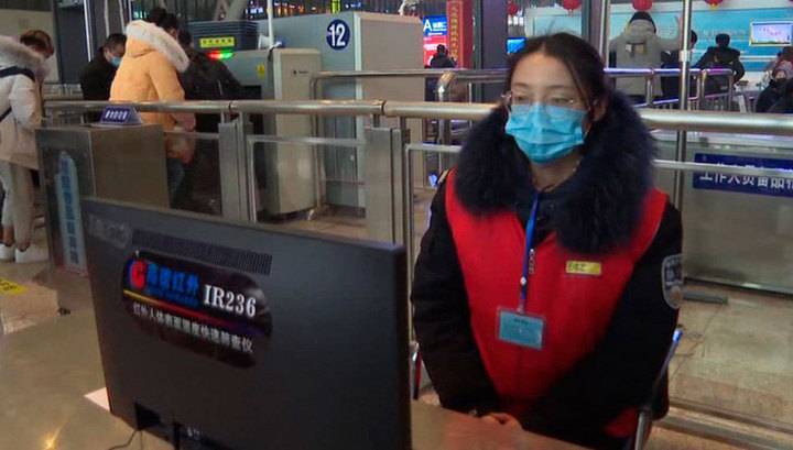 Вирусная угроза: в Китае - канун Нового года, но жителям не до праздника