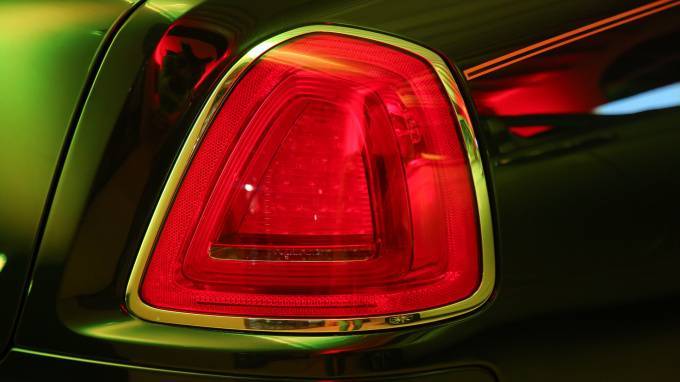 В Красном Селе обнаружили подпольных производителей автомобильных лампочек